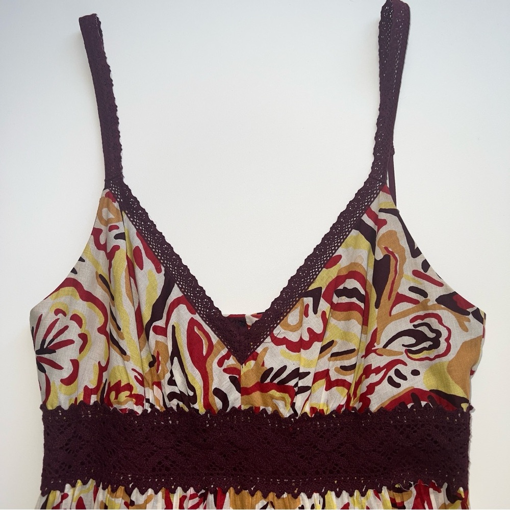 BCBGMaxAzria Burgundy Floral Print Lace Trim Maxi Dress Sz 6 - Picture 3 of 14